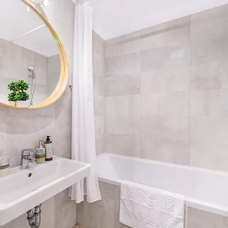Jad Luxury 3 Rooms & 2 Rooms Apartments In Kasper, Near Coresi Mall Brasov Exterior photo