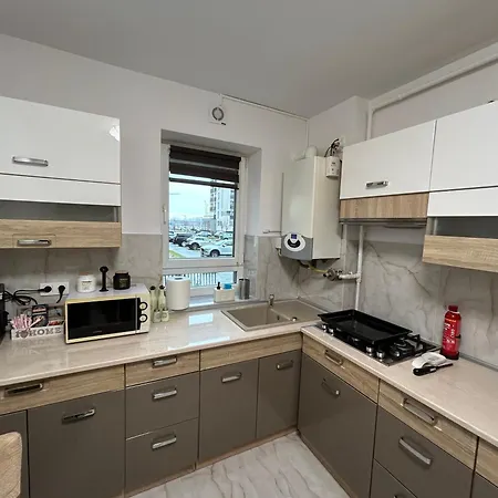 Jad Luxury 3 Rooms & 2 Rooms Apartments In Kasper, Near Coresi Mall Brasov Exterior photo