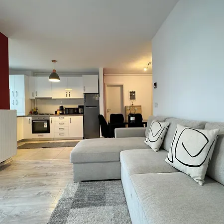 Jad Luxury 3 Rooms & 2 Rooms Apartments In Kasper, Near Coresi Mall Brasov Exterior photo