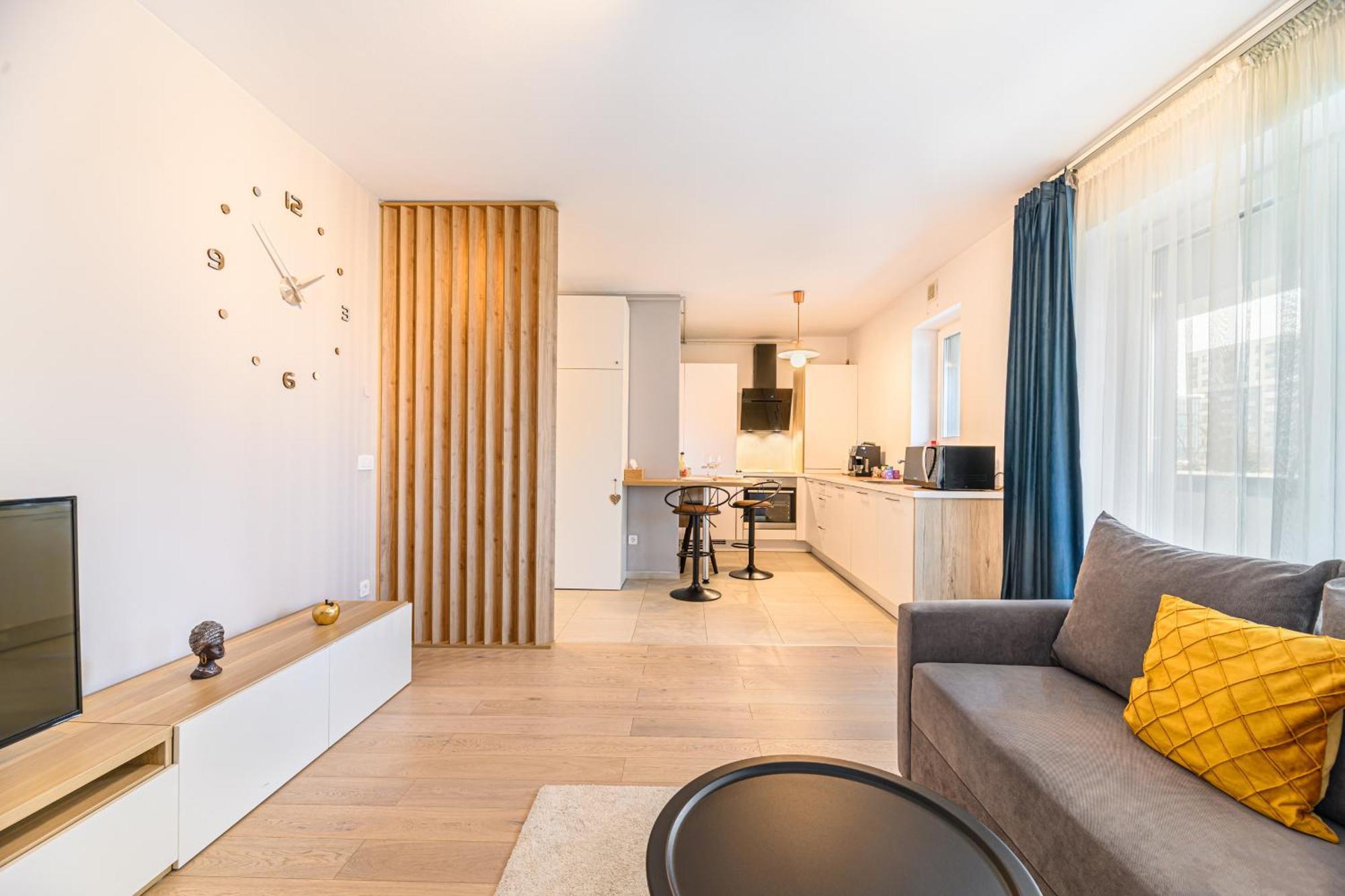 Apartment Jad Luxury 3 & 2 In Kasper, Near Coresi Mall Brasov