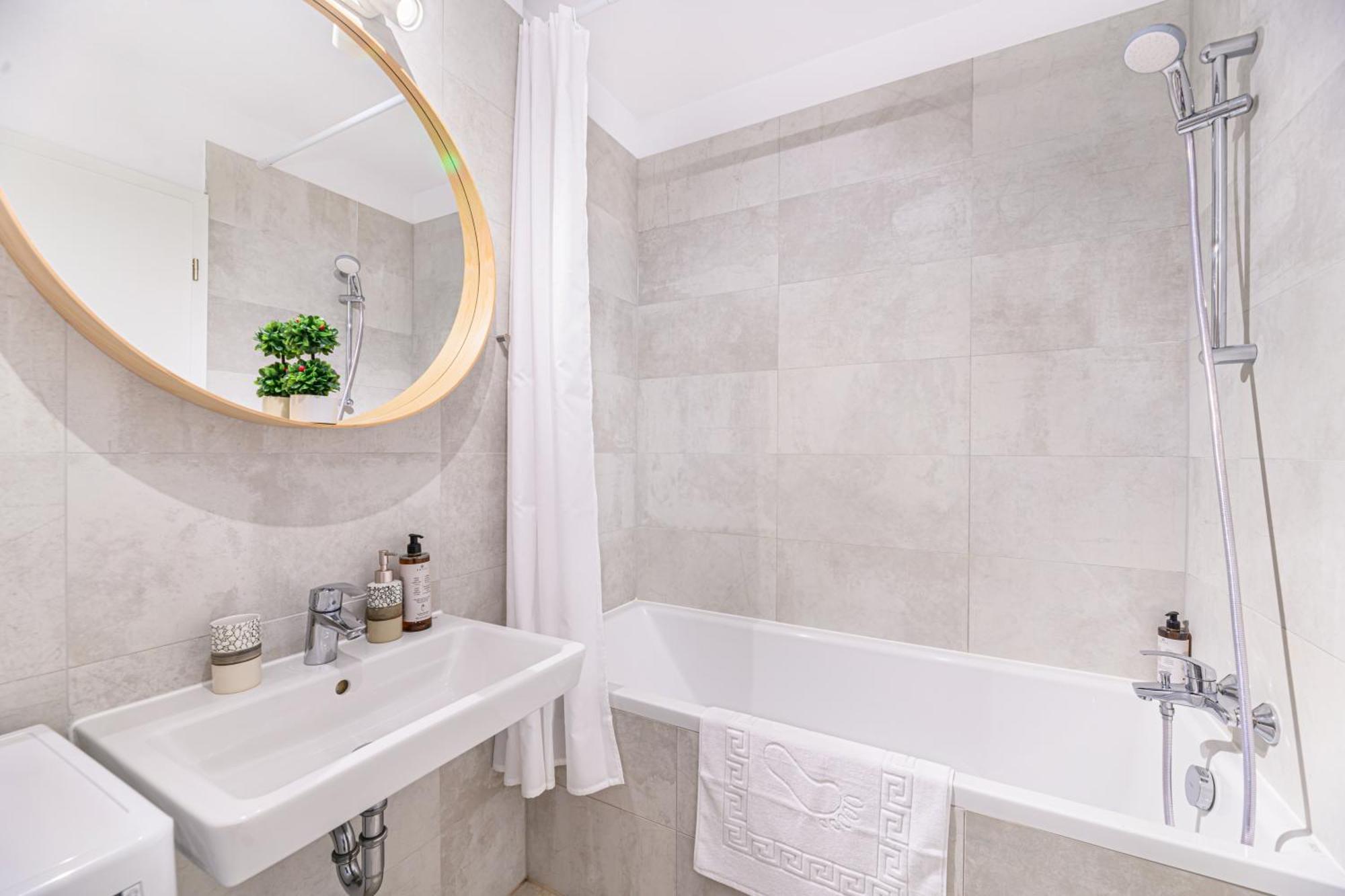 Jad - Luxury - Kasper Coresi * Braşov