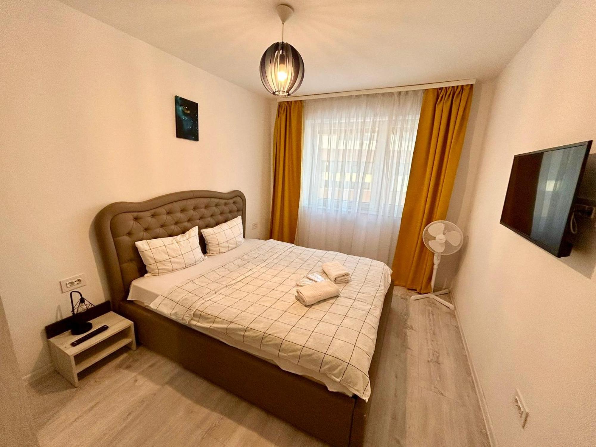 Jad Luxury 3 & 2 In Kasper, Near Coresi Mall Apartment